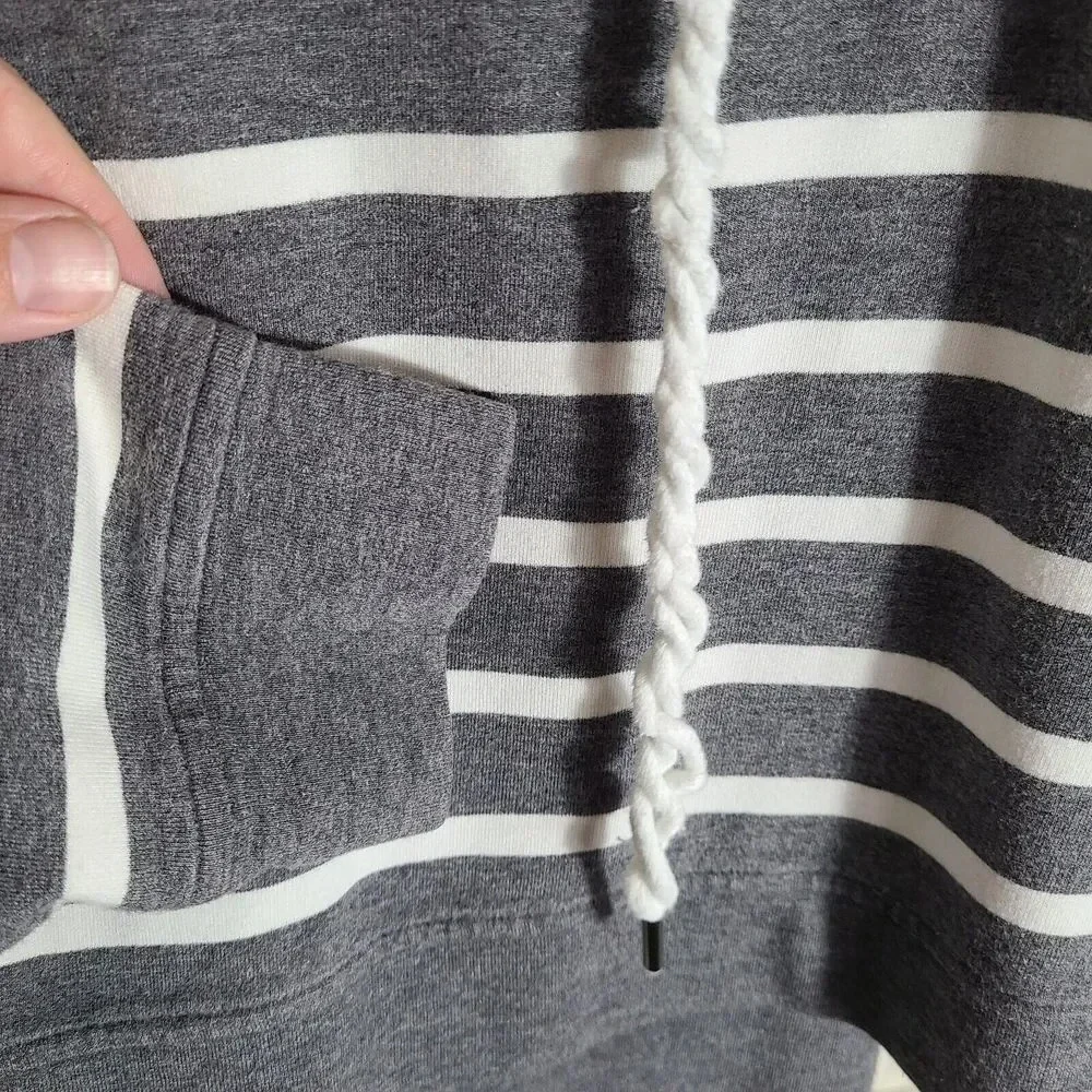 CAbi Size Medium Windward Striped Hooded Sweatshirt‎ Hoodie Gray White Nautical